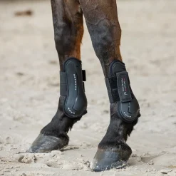 * Armour Airflow Janne- Ja Vuohissuojasarja
