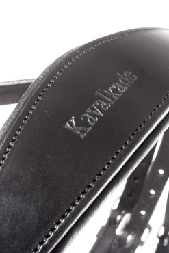 Kavalkade Charlotte Koulusuitset Pullback-Turpahihnalla