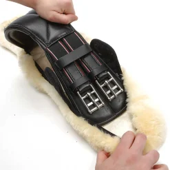 Kavalkade Comfort Satulavyon Pehmuste Lampaankarvalla