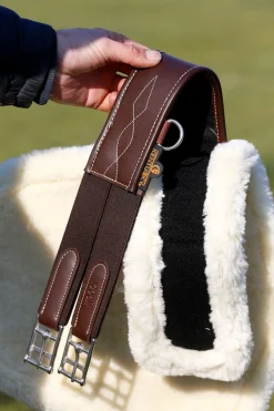 Kentucky Horsewear Lampaankarva Vatsapanssarilliseen Satulavyohon